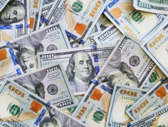 إقتراح «الكابيتال كونترول» الجديد: هدر ما تبقى من أموال المودعين لصالح صفقات الدولة ما هي أهمّ وأخطر خفايا هذا القانون في حال إقراره؟