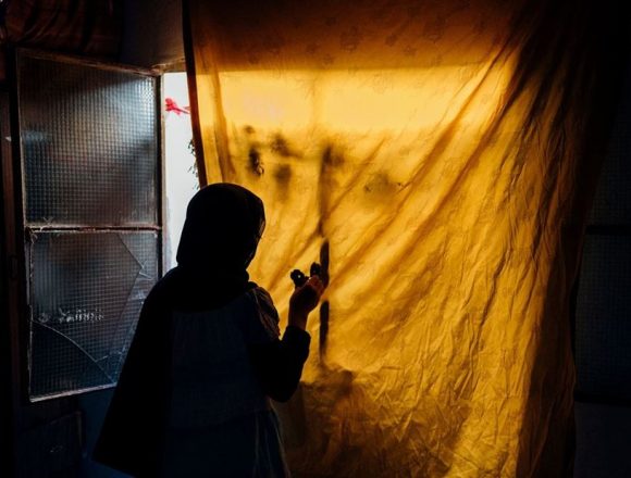 هل أصبح لبنان رسمياً بلداً فقيراً؟