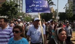 no رفع رواتب القطاع العام يزيد جنون سعر الصرف
