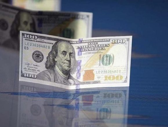 “الدولار الأسود” يتأرجح.. كم سجّل صباح اليوم؟