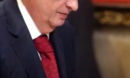 مع انتهاء فترة حكم حاكم مصرف لبنان رياض سلامة، ما الذي ينتظر مصرف لبنان؟ وما السيناريوات المطروحة؟