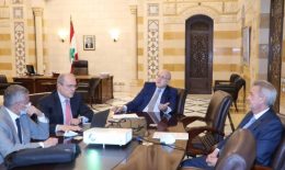 قبول الطعن الذي تقدّمت به نقابة المحامين مجلس شورى الدولة يطلب إيقاف تنفيذ قرار حكومي يُغطّي جريمة تذويب الودائع